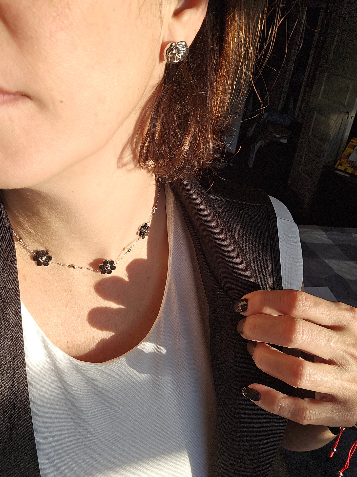 Iris necklace