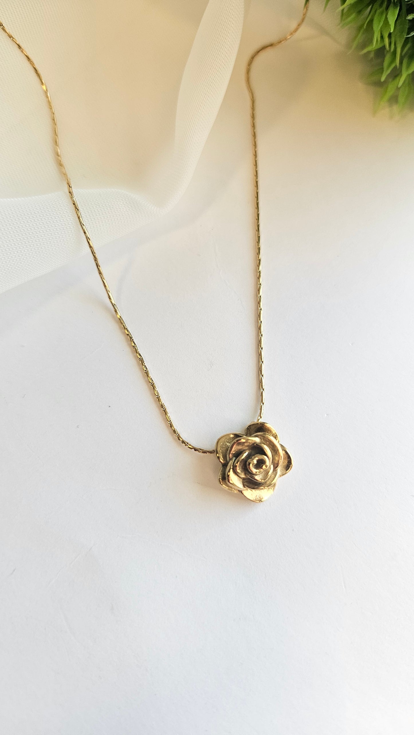 Ivy necklace