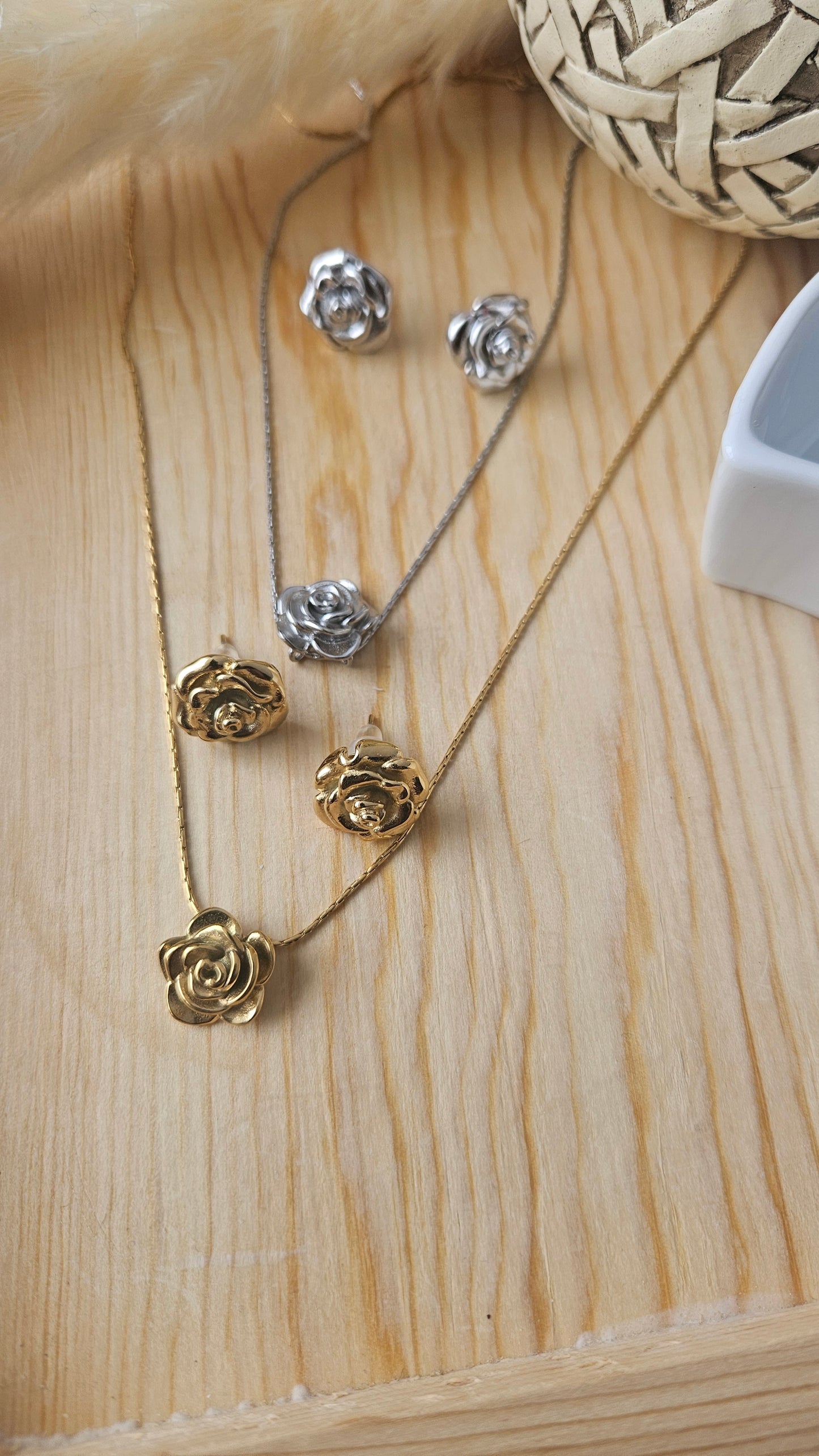 Ivy necklace